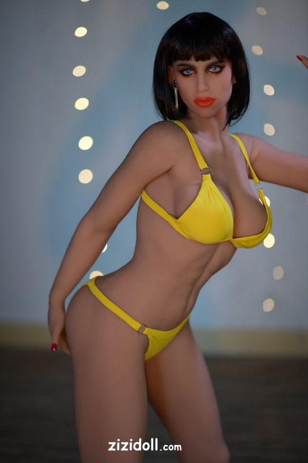 best-selling-dolls-z2v17