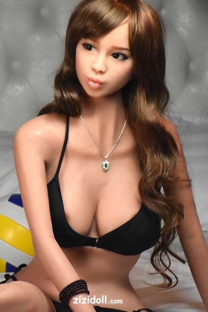 Fortschrittliche Sexpuppen In Aktion - Savina