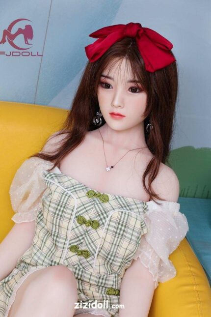 Passen Sie Ihr Sexpuppen Spiel An - Rania