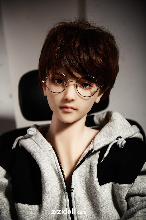 doll-for-men-hudx28