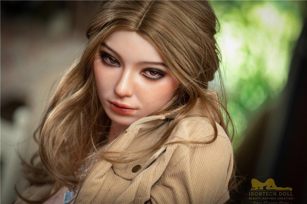 doll-girl-real-life-m92w6