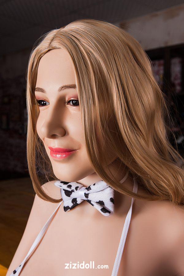 female-realdolls-h7yq5