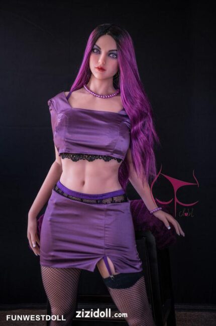 Die Kleinste Sexpuppe Aller Zeiten - Miesha