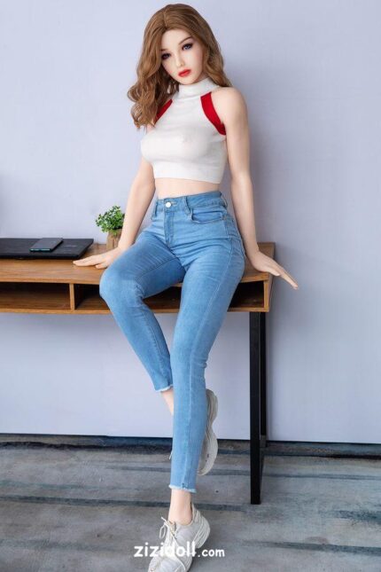 Sexpuppe Mit Fickbaren Titten - Shelbi