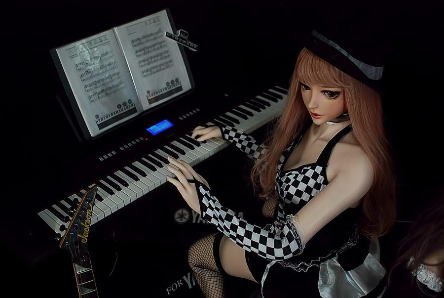 human-size-sex-dolls-r6sex3