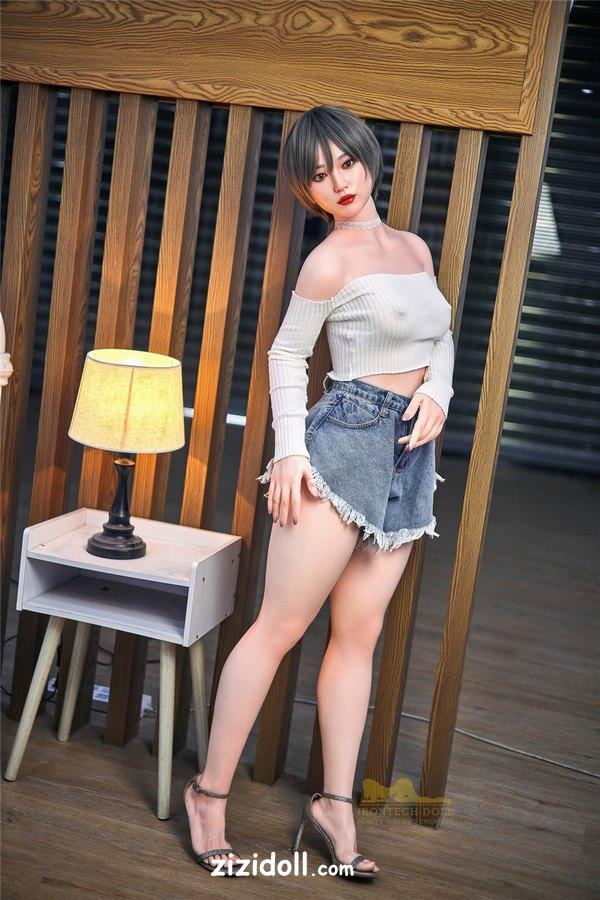 japanese-realdoll-f5tr3