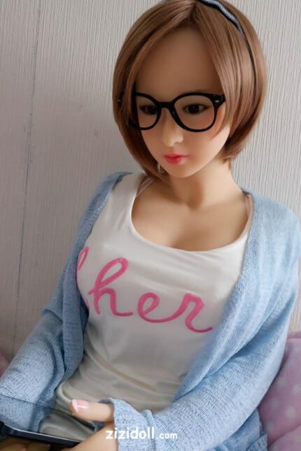 Lebende Puppen Sex Lutscht Sie Schwänze - Janaya