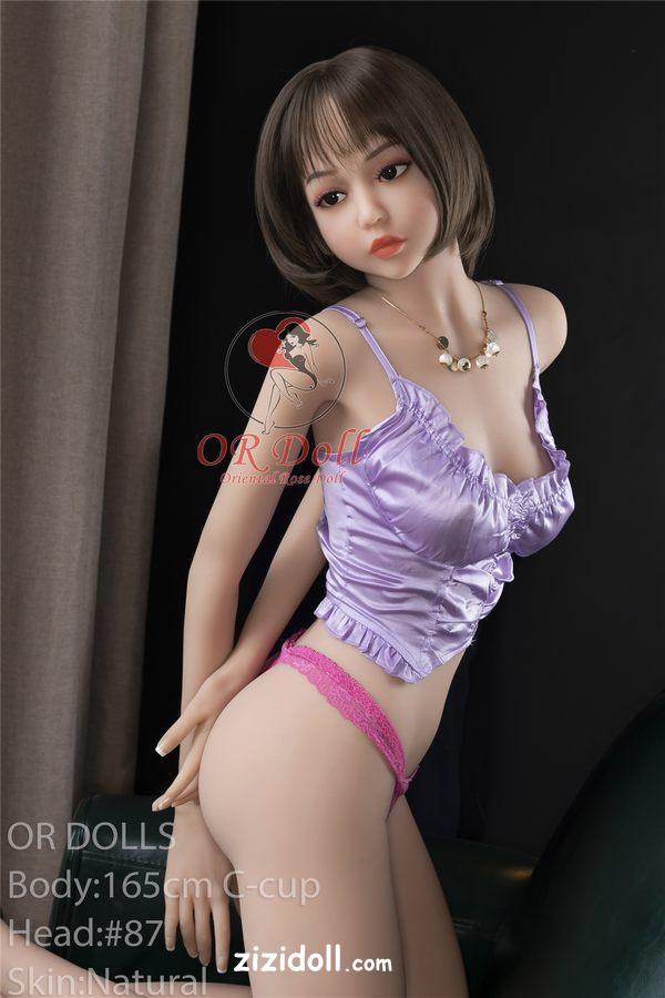 life-sized-dolls-riuyx3