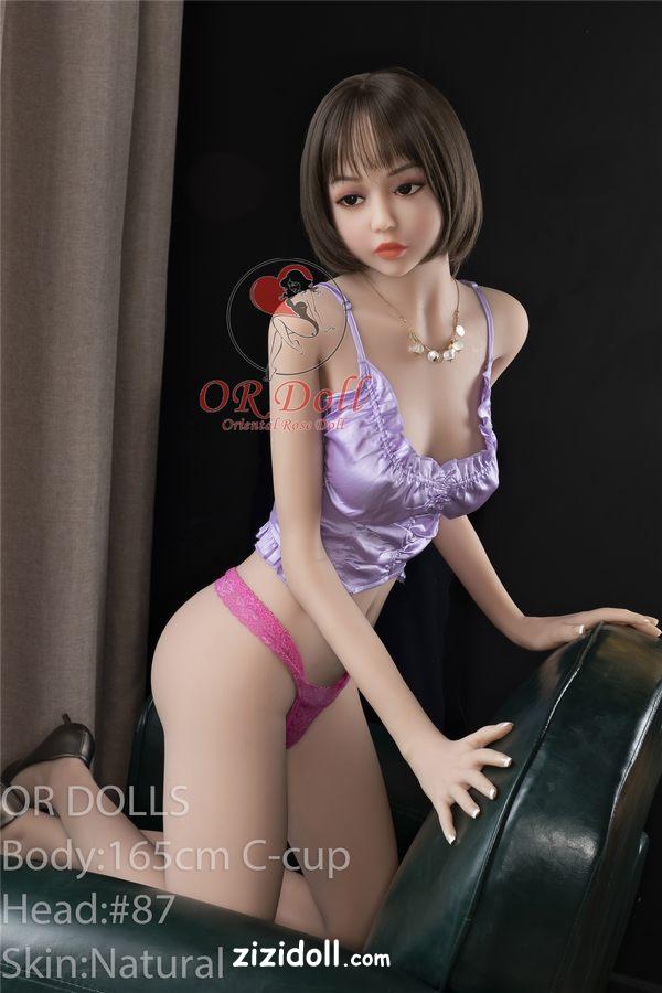 life-sized-dolls-riuyx4