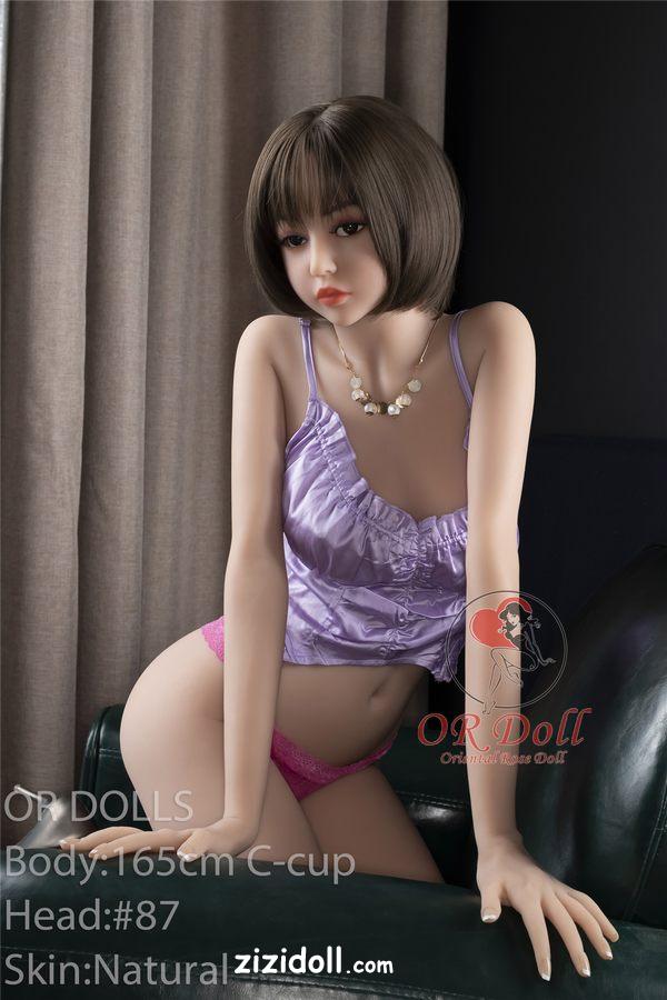 life-sized-dolls-riuyx7