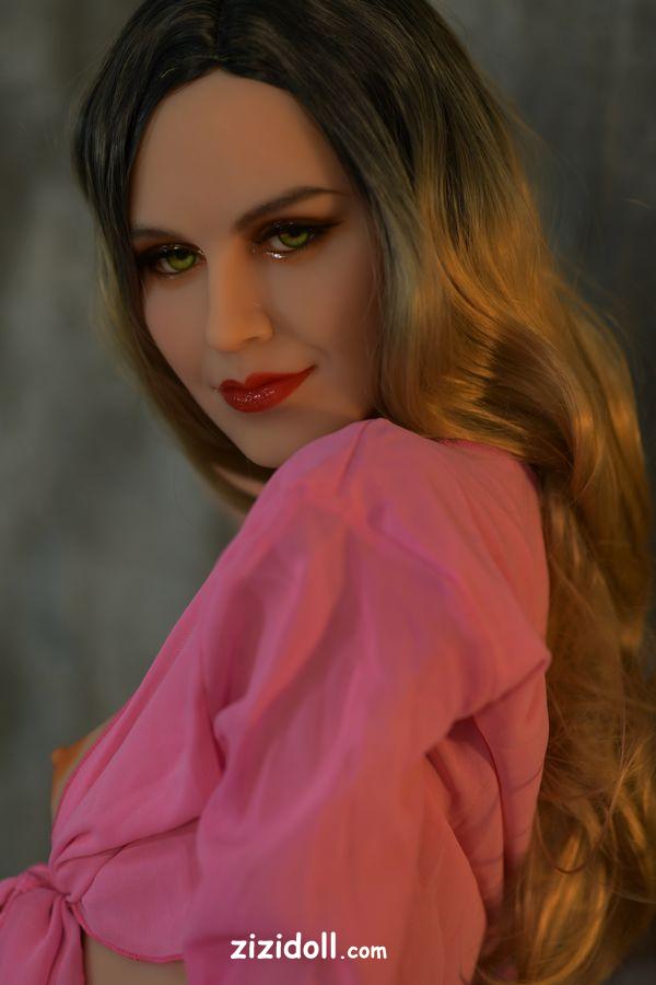 love-doll-tumblr-s9a25