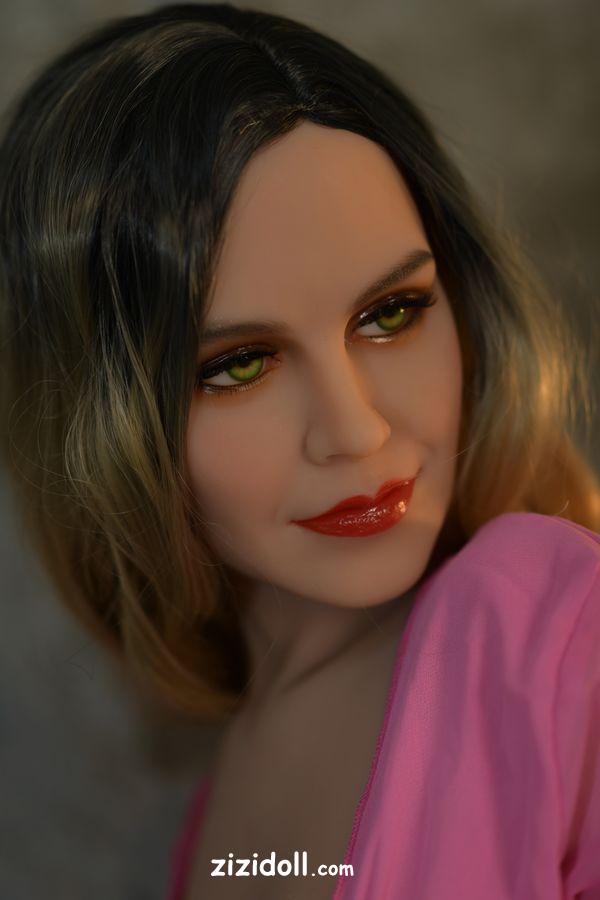 love-doll-tumblr-s9a26