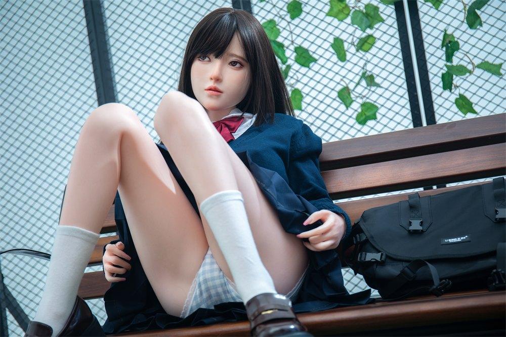 real-dolls-stock-b7hn10