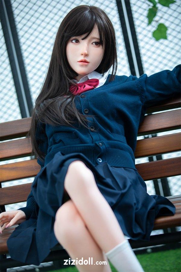 real-dolls-stock-b7hn3