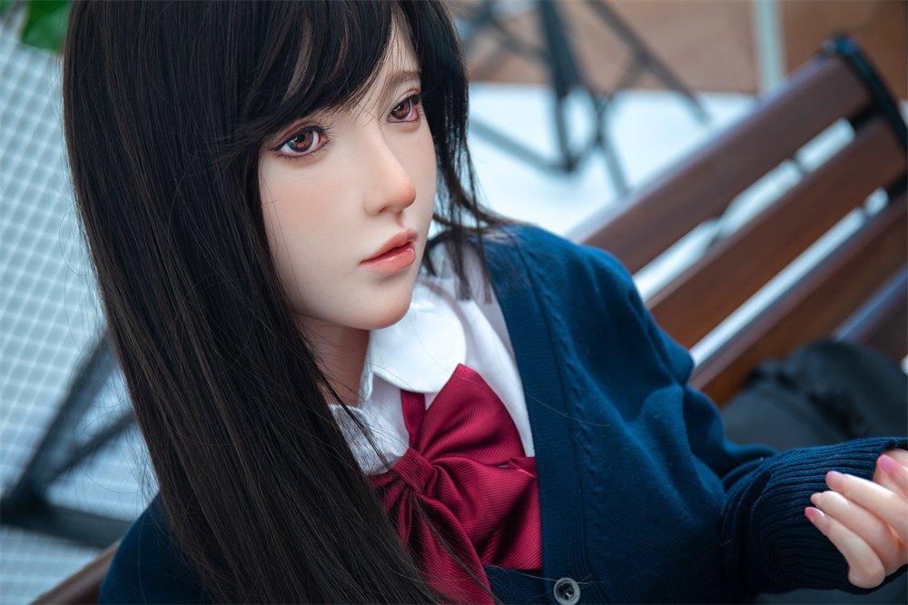 real-dolls-stock-b7hn5