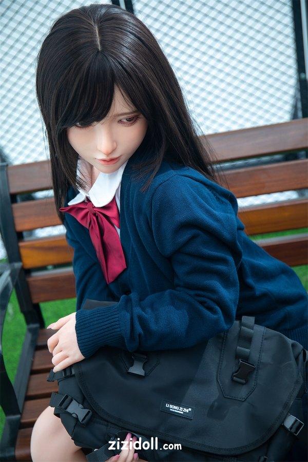 real-dolls-stock-b7hn9