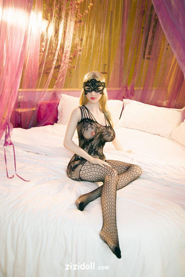 real-love-doll-5r6ei4