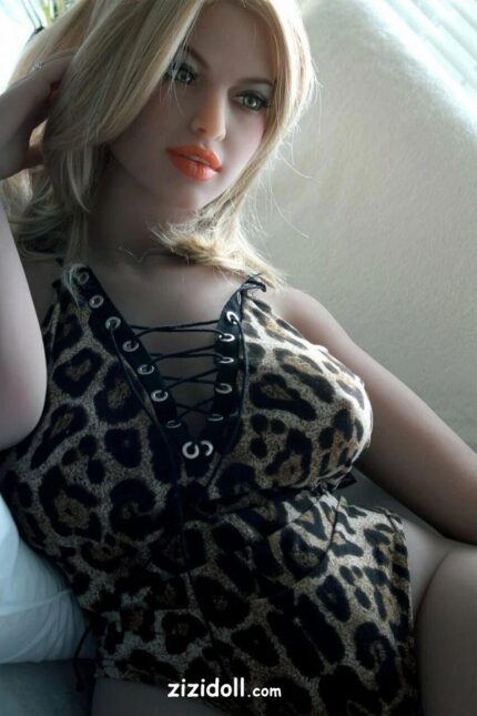 Beim Ficken Einer Sexpuppe Erwischt - Rhodia