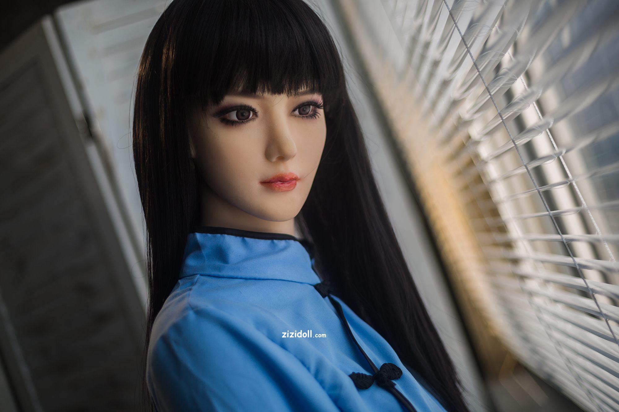robot-love-dolls-htrq48