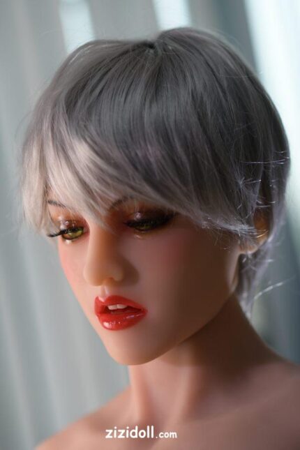 Echte Zierliche Weibliche Sexpuppe - Sonali