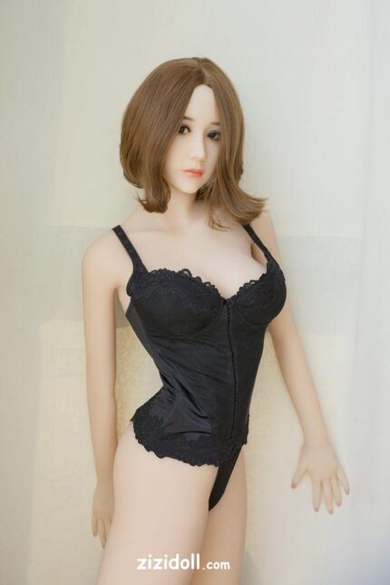 Sexpuppe Mit Riesigen Titten Und Großem Arsch Gefickt - Jannel