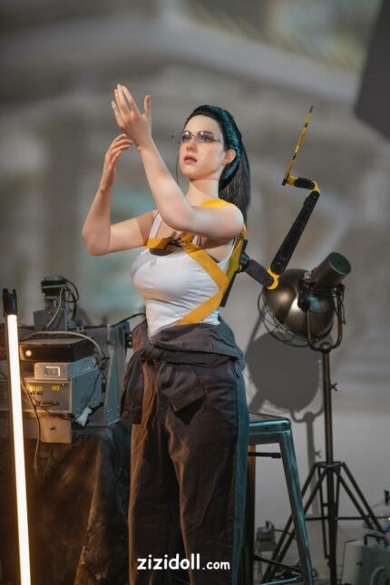 Sex Mit Einer Realistischen Puppe - Aarya