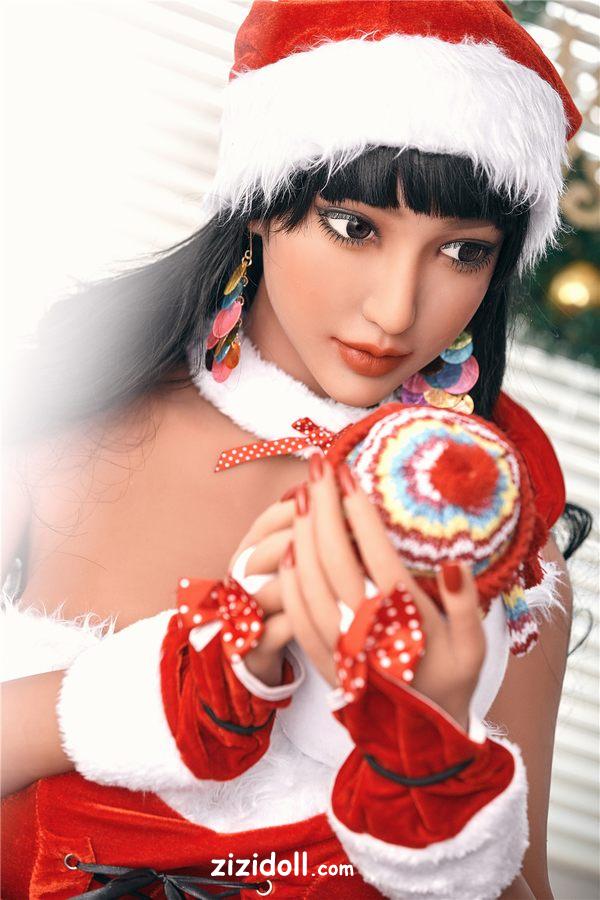 the-silver-doll-5u3e26