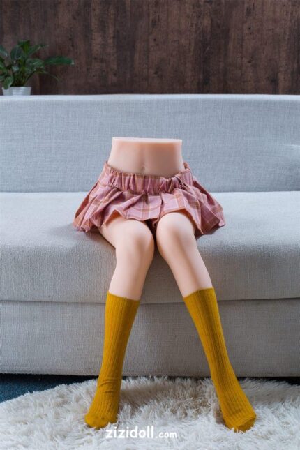 Sexpuppe Mit Beweglicher Kieferfunktion - Hestia