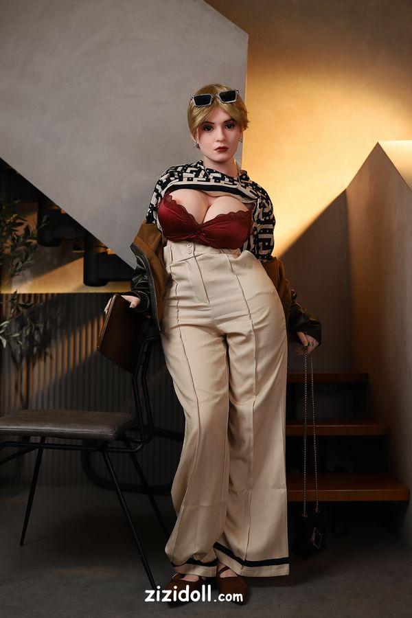 doll-hard-sex-hQx26n3