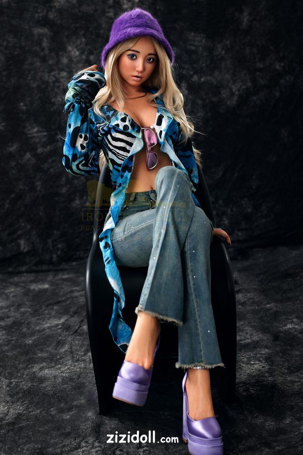 latex-doll-sex-rDd53a9