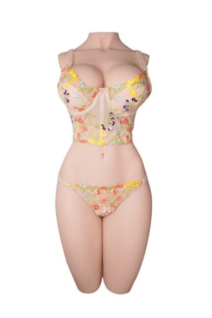 Eine Sexpuppe Die Alles Kann Brazzer - Hattie