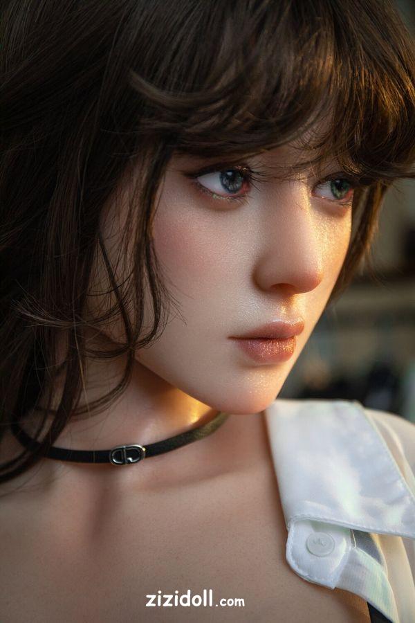 sex-doll-model-u8iokj2