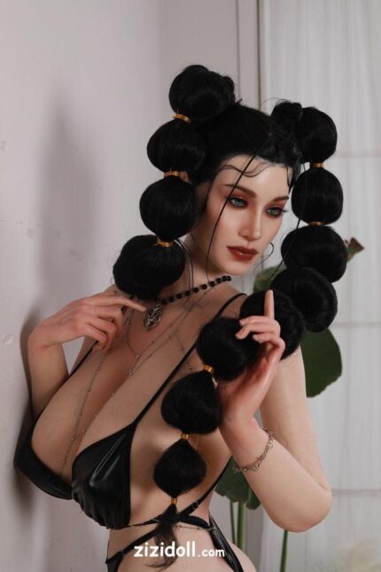 Sexpuppen-Nacktszenen Aznude - Dorotea