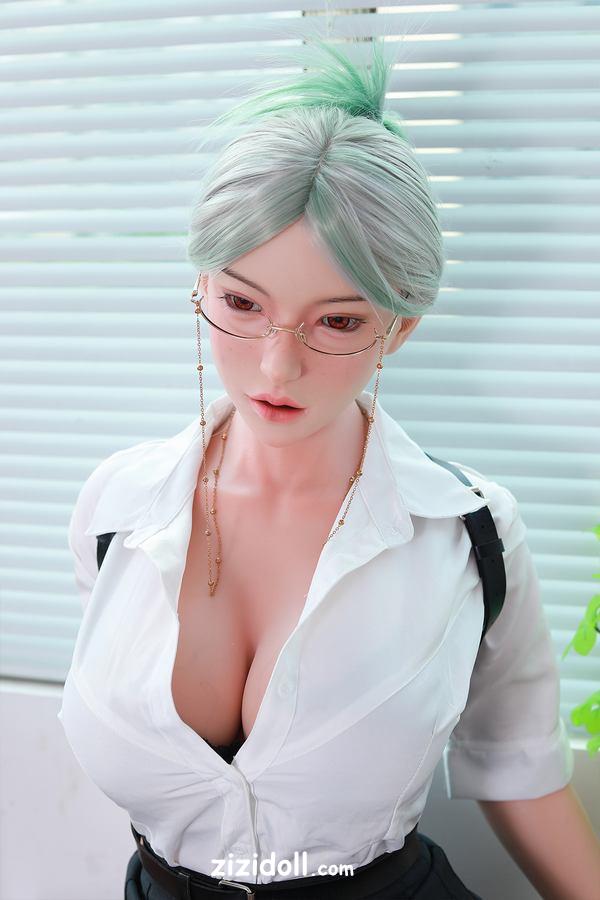 japaness-sex-doll-dJj11y14