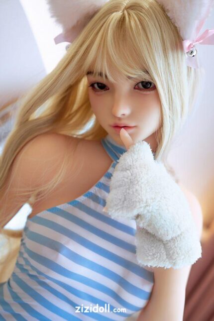 Heimliche Sexpuppe Dreier Alyssia - Clarinda