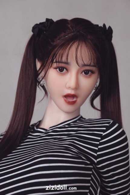 Sexpuppe Beobachtet Taxifahrer Beim Betrügen - Eleonora